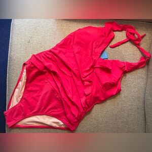 CUPSHE Ruffled Tummy Control One-piece XXL